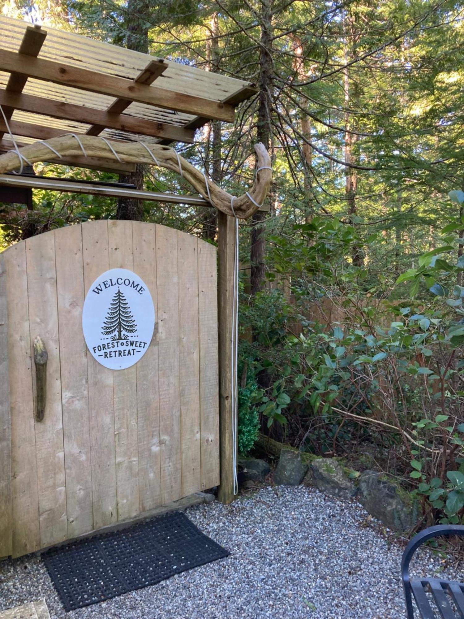 Forest Sweet Retreat Hot Tub & Wood Fired Sauna Юклулет Екстер'єр фото